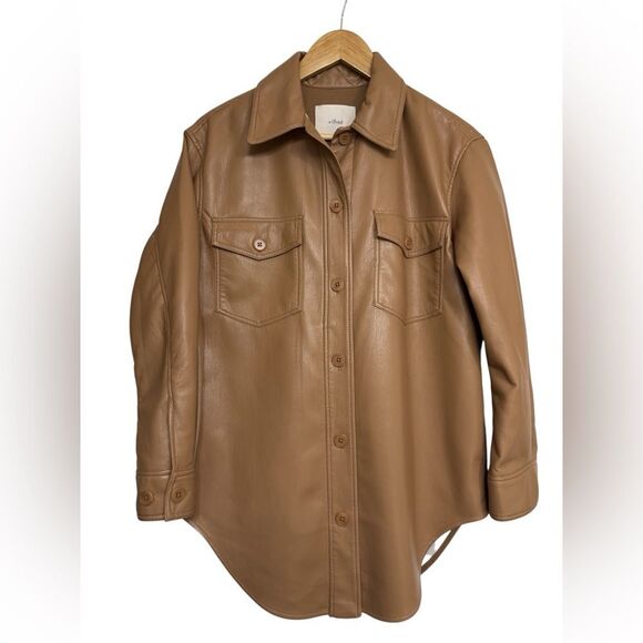 Wilfred Aritzia Camel Faux Leather Shacket XS Clean Girl Minimalist Quiet Luxury - Picture 1 of 12